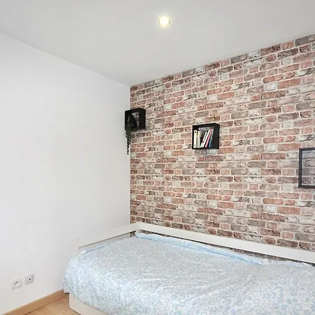 2 Bedroom Awesome In بيت للعطل